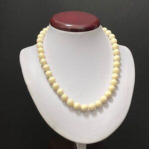 Genuine 10 x 10 mm Natural off Whiter Pearl Necklace 18 Inches